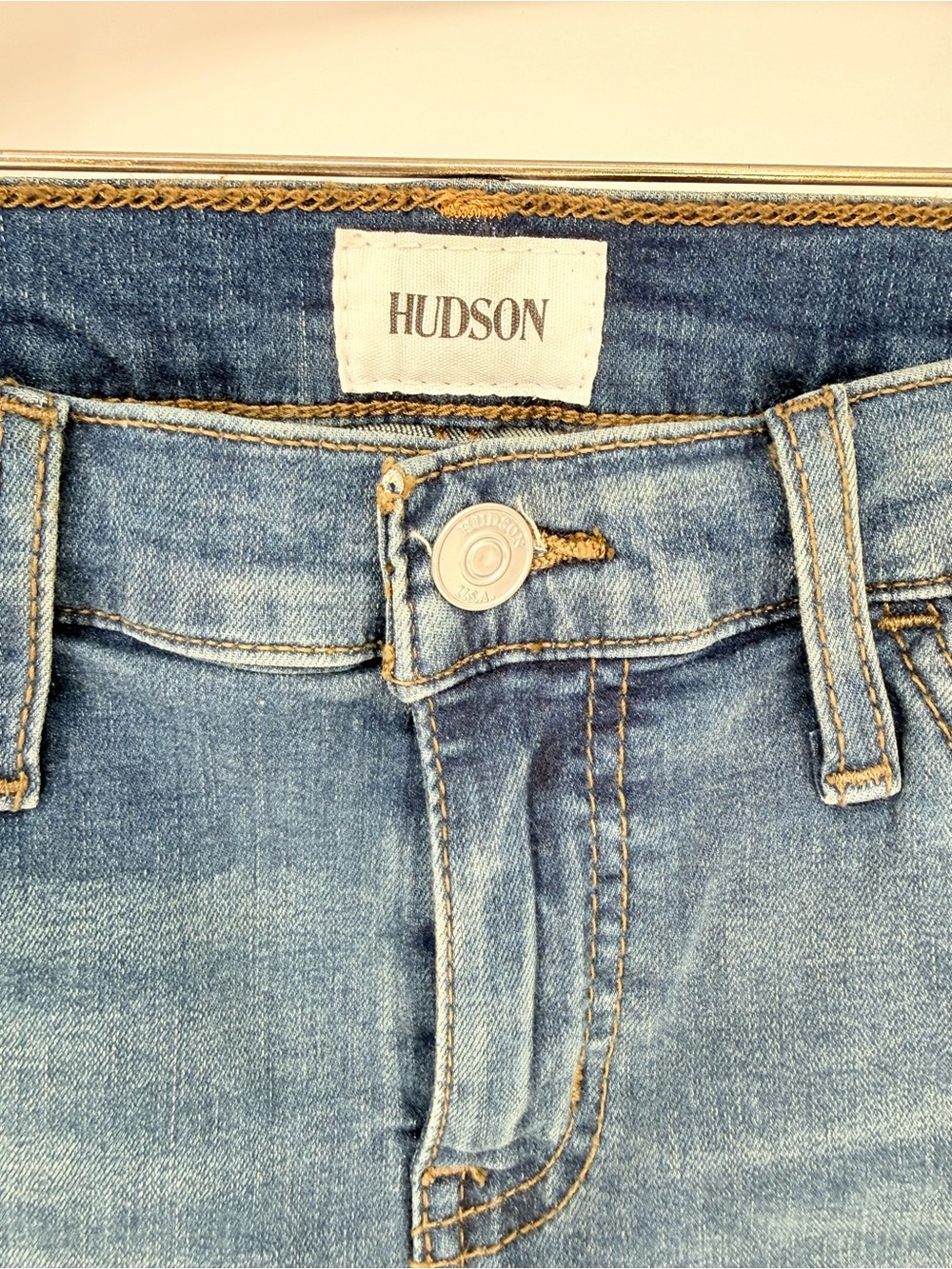 Hudson Gracie Midrise Cut Off Denim Shorts Blue Raw Hem Stretch Womens Size 25 - Picture 4 of 11